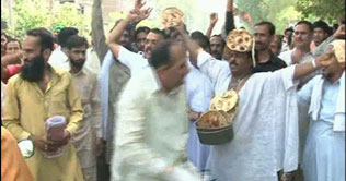 WAPDA employees protest against withdrawal of free units facility