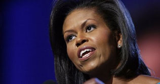 Michelle plays soccer with Cape Town kids 