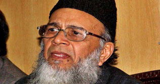 Zardri, Nawaz clash should have started early: Munawar 