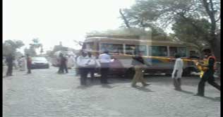 Pakpatan: One killed, 25 hurt in traffic mishap