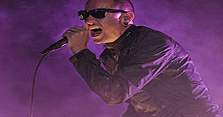 Linkin performs at Transformers premiere in Moscow