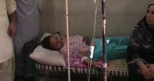 Chichawatni: 50 women fall unconscious in factory