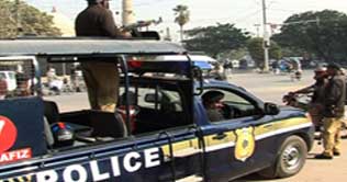 Police seize vehicle with fake number plate