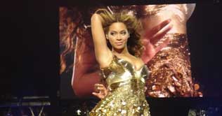 Beyonce lives her dream at Glastonbury festival