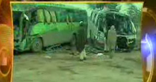 3 Dead, 30 injured in Jhang road accident 