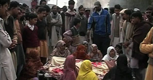 Faisalabad:  Protest against police 
