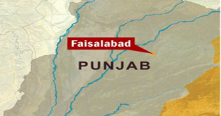 Faisalabad: Protesters accuse police killing during a raid