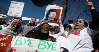 Libya: Benghazi residents dance and sing against Gaddafi