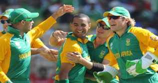  World Cup 2011: England beats S Africa by 06 runs