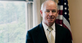 Raymond Davis is US Consulate employee: US State Department