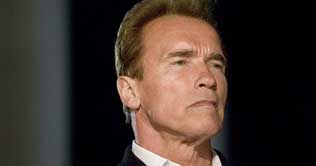 Schwarzenegger mulls return to big screen