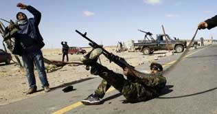 Envoy carrying Gaddafi message reaches Egypt