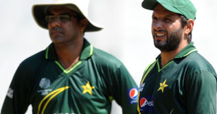 World Cup 2011: Pakistani players drill to chase target