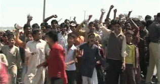 Faisalabad: Citizens protest against the constant rise in crime