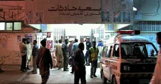 Karachi: Road accidents claims two lives