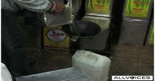 Karachi: Oil, ghee prices down by Rs 7 per kg