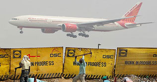  Pilot arrested in New Delhi on charges of forging mark sheets