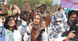 16th day of doctors strike: patients hapless