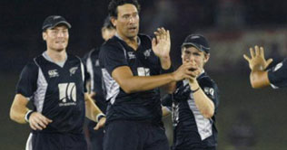 World Cup 2011: Tuffey called in as Mills covering 