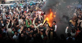 Raymond Davis release: People turn to streets