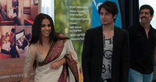 Vidya Balan proposes Ali Zafar