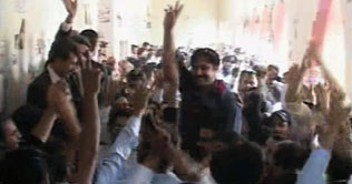 Lahore: PCS officers released on bail