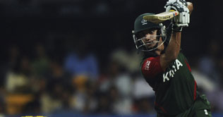 World Cup 2011: Kenya struggle in big chase, 117/8 in 20 overs