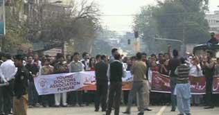 Doctors to decide on strike