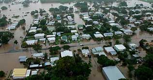 Heavy rains trigger flash floods around Sydney, one dead
