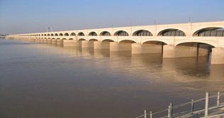 Chinese engineers visit Sukkur Barrage