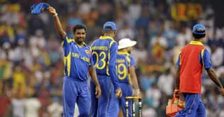 Muralitharan signs off home career