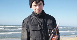 Russian boy finds message in bottle after 24 years 