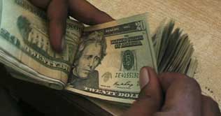 Pak foreign reserves increase to $17.95 billion