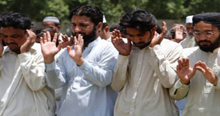 Multan: Ghaibana Namaz-e-Janaza of Osama offered
