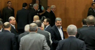 Palestinians end division at Cairo ceremony