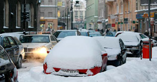 Poland: Heavy snowfall halts life, 41 killed in road accidents