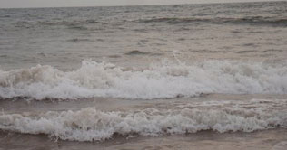 Karachi: Two brothers killed as boat capsizes