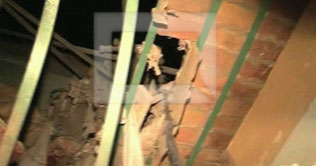 Fireworks cause small explosion in Multan 