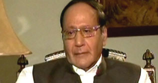Shujaat intensifies efforts to woo estranged party leaders