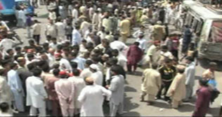 Sindh: Fisher Folk Forum observes black day