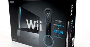 Nintendo cuts Wii price, offers cheaper game set
