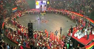 350 couples wed in mass ceremony in Bolivia