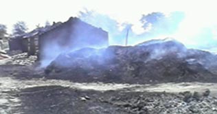 Jacobabad: Fire burns 16 houses, cattle, produce