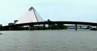 US: Flooding Mississippi River poses dire threats