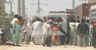 Karachi: Flood victims protest