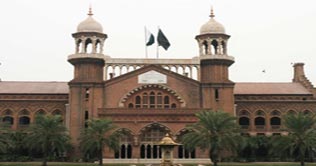 LHC takes notice of corruption in lower courts