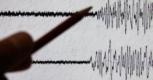 Moderate earthquake jolts Chitral