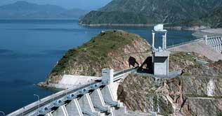 Reservoirs brim with melt on mountains 