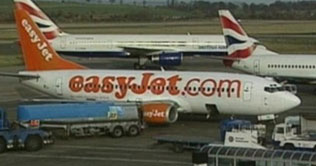 Iceland ash disrupts UK flights