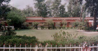 DI Khan: GMC shut for indefinite time 